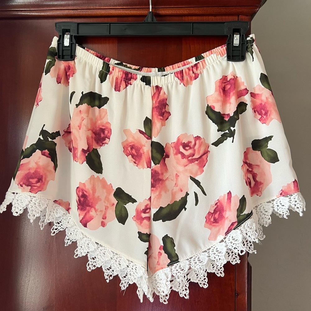 Cute flower shorts